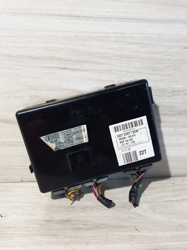 Hyundai H-1, Starex, Satellite (2007 - 2013) 954004H415 Модуль комфорта — фото 1