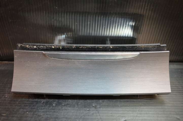 3C0863284 Volkswagen PASSAT B7 Peleninė panelėje