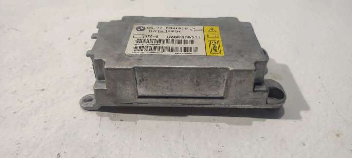 6577694101 BMW 5 E60 E61 Keleivio oro pagalvės jungtukas