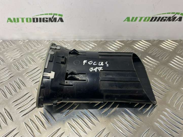 Ford Focus (1998 - 2004)  4M51A014L21AE Центральный дефлектор