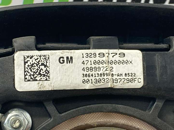 Opel Astra (2009 - 2012)  13299779 Подушка безопастности руля