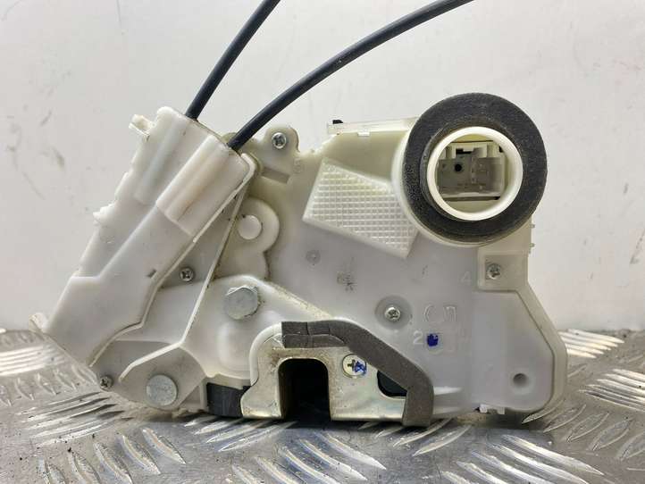 Subaru Trezia (2010 - 2016)   Передняя звукоизоляция