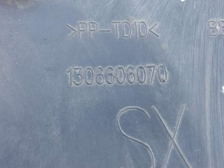 Peugeot Boxer (2007 - 2014)  1306606070 молдинг на заднем крыле