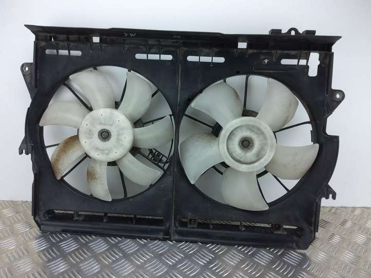 Toyota Corolla Verso AR10 (2004 - 2009)  DT4227502520 Комплект вентиляторов