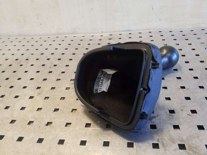 Seat Altea XL (2004 - 2015)  5P0863279 Отделка рычага переключения передач (кожа, головка)