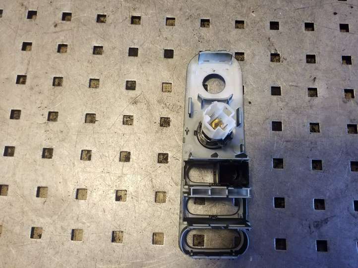 Seat Altea XL (2004 - 2015)  5P0863263M Другая деталь отделки пере́дней дверей