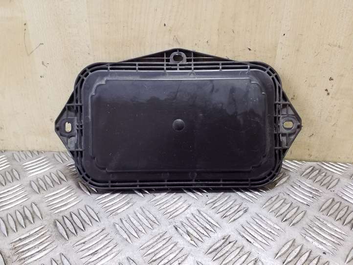 Volkswagen PASSAT B7 (2011 - 2014)  1K0941369A Другая деталь отсека двигателя
