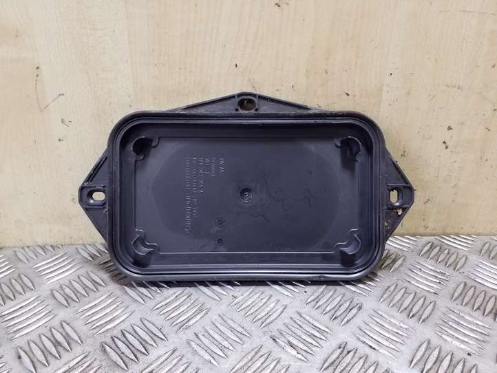 Volkswagen PASSAT B7 (2011 - 2014)  1K0941369A Другая деталь отсека двигателя