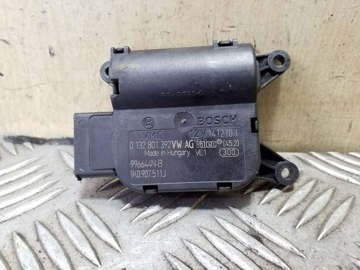 Volkswagen PASSAT B7 (2011 - 2014)  0132801392 Двигатель задвижки потока воздуха