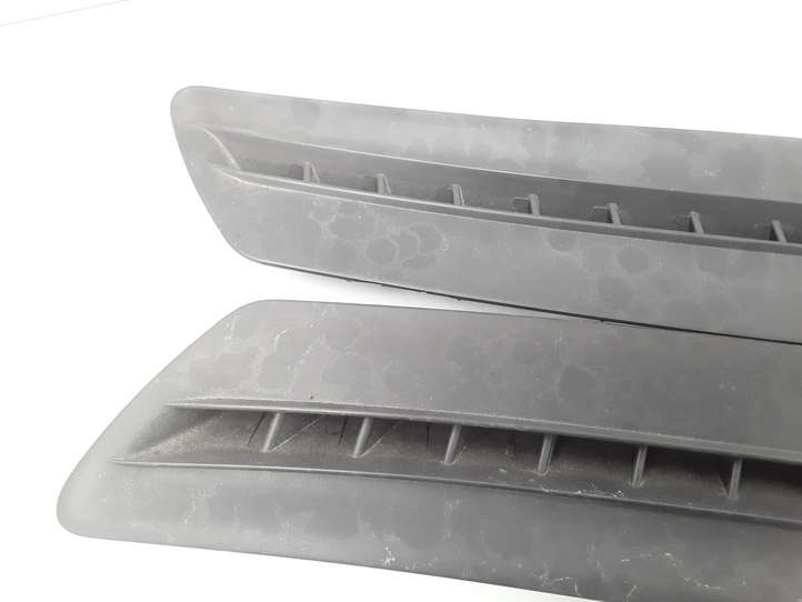 Fiat Croma (2005 - 2011)  735364146 Воздушная решётка окна