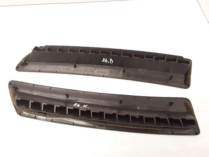 Fiat Croma (2005 - 2011)  735364146 Воздушная решётка окна