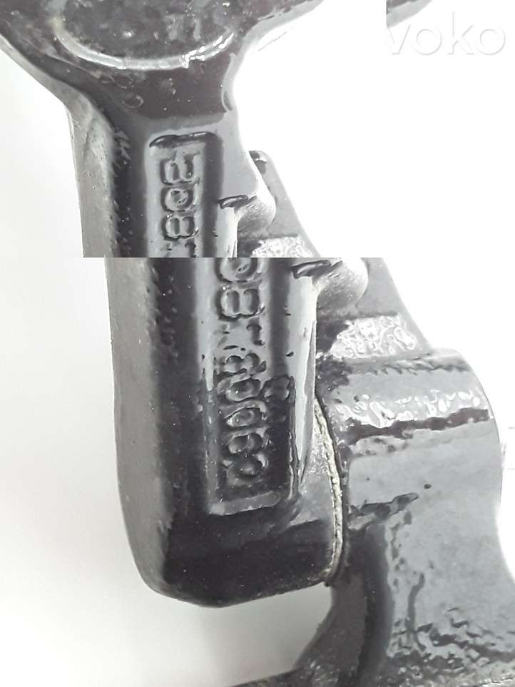 Land Rover Discovery (2004 - 2009)  BDB780062  Комплект петель задней двери
