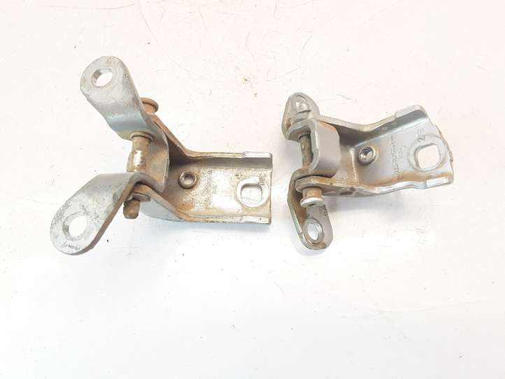 Ford Maverick (2004 - 2007)  4L8A7826806AA  Комплект петель задней двери