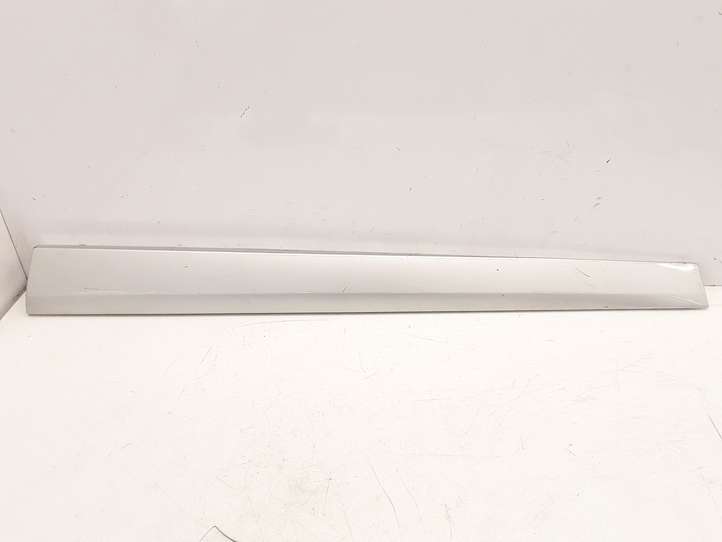 Renault Megane III (2009 - 2016)  808776304R Отделка (молдинг) передней двери
