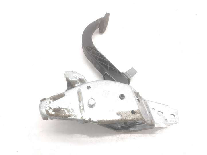 Opel Astra (2004 - 2009)  28870 Педаль сцепления