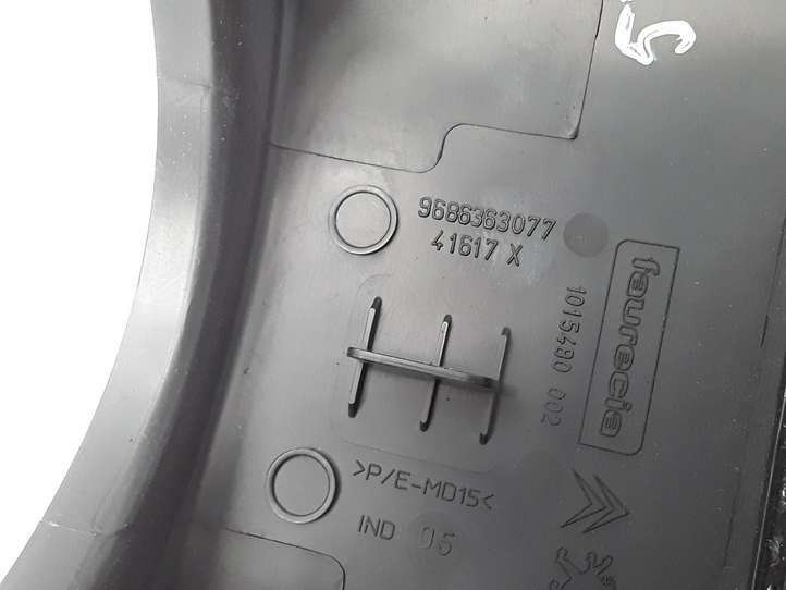 Citroen C3 (2009 - 2013)  9686363077 Отделка рулевой колонки