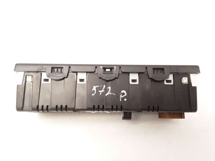 Citroen C3 (2009 - 2013)  96771584XT Экран/ дисплей / маленький экран