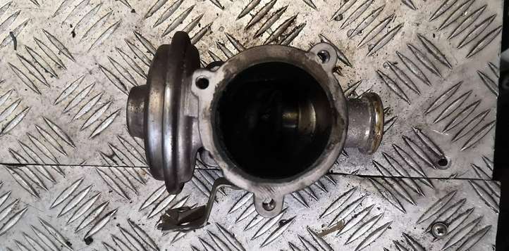 BMW X3 E83 (2003 - 2010)   Клапан EGR