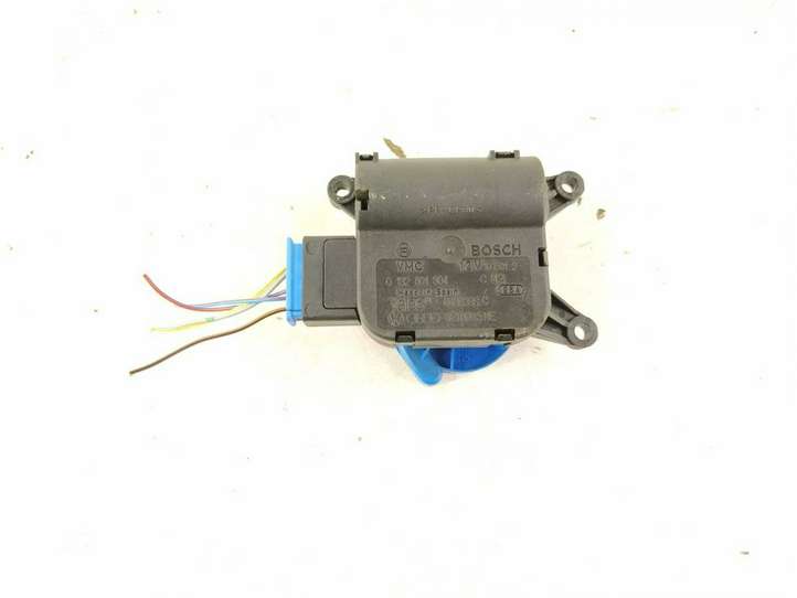 Audi A4 (2000 - 2006)  8E1820511E Двигатель задвижки потока воздуха