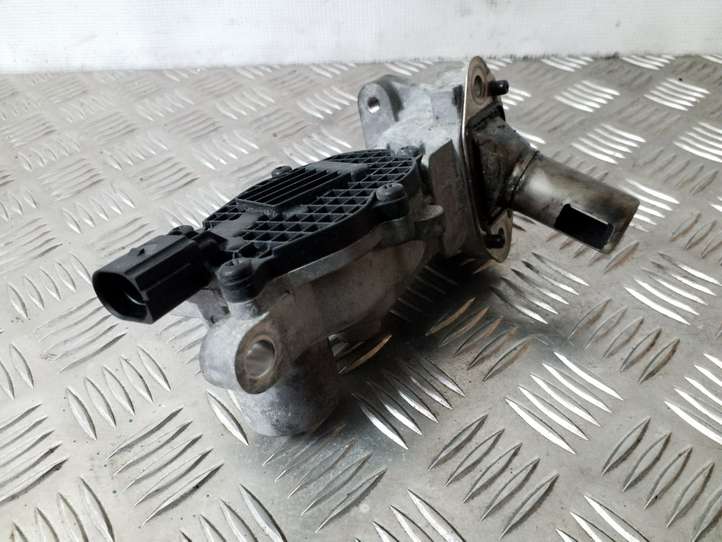 Opel Mokka (2012 - 2016)  55581958 Клапан EGR