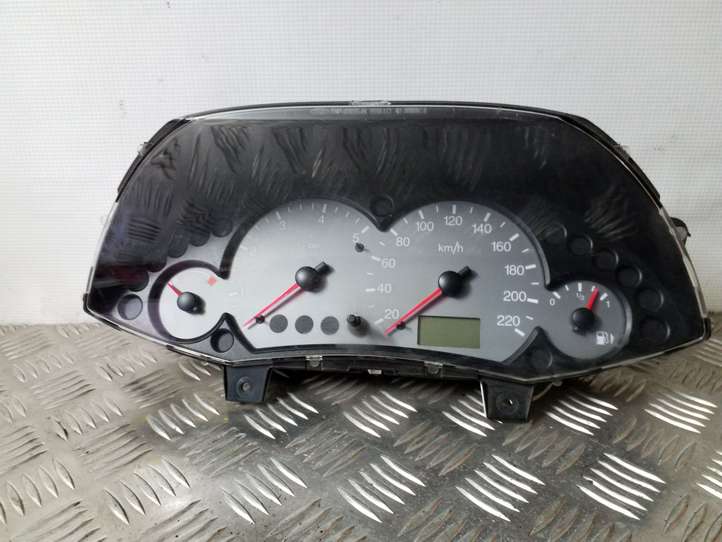 Ford Focus (1998 - 2004)  98AP10841BC Спидометр (приборный щиток)