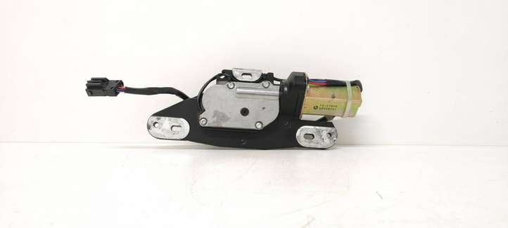 BMW 5 E39 (1996 - 2003)  67148362371 Притягиватель задней крышки