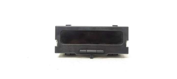 Renault Megane II (2002 - 2005)  8200107039 Экран/ дисплей / маленький экран