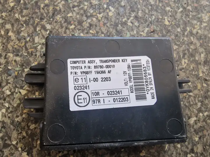 Toyota Yaris (2005 - 2009) 897800D010 Модуль комфорта — фото 2