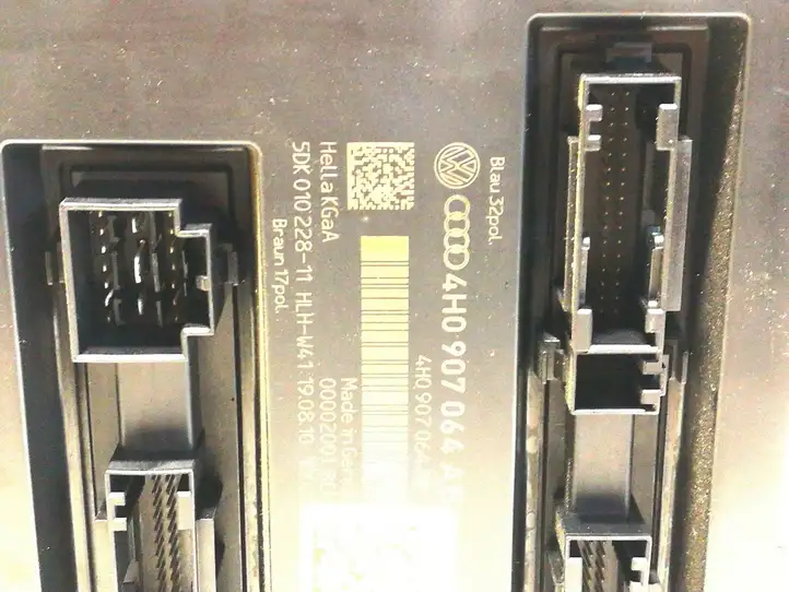 Audi A8 S8 D4 4H (2010 - 2014) 4H0907064AB Модуль комфорта — фото 3
