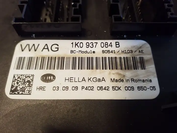 Volkswagen Golf Plus (2008 - 2014) 1K0937084B Модуль комфорта — фото 2