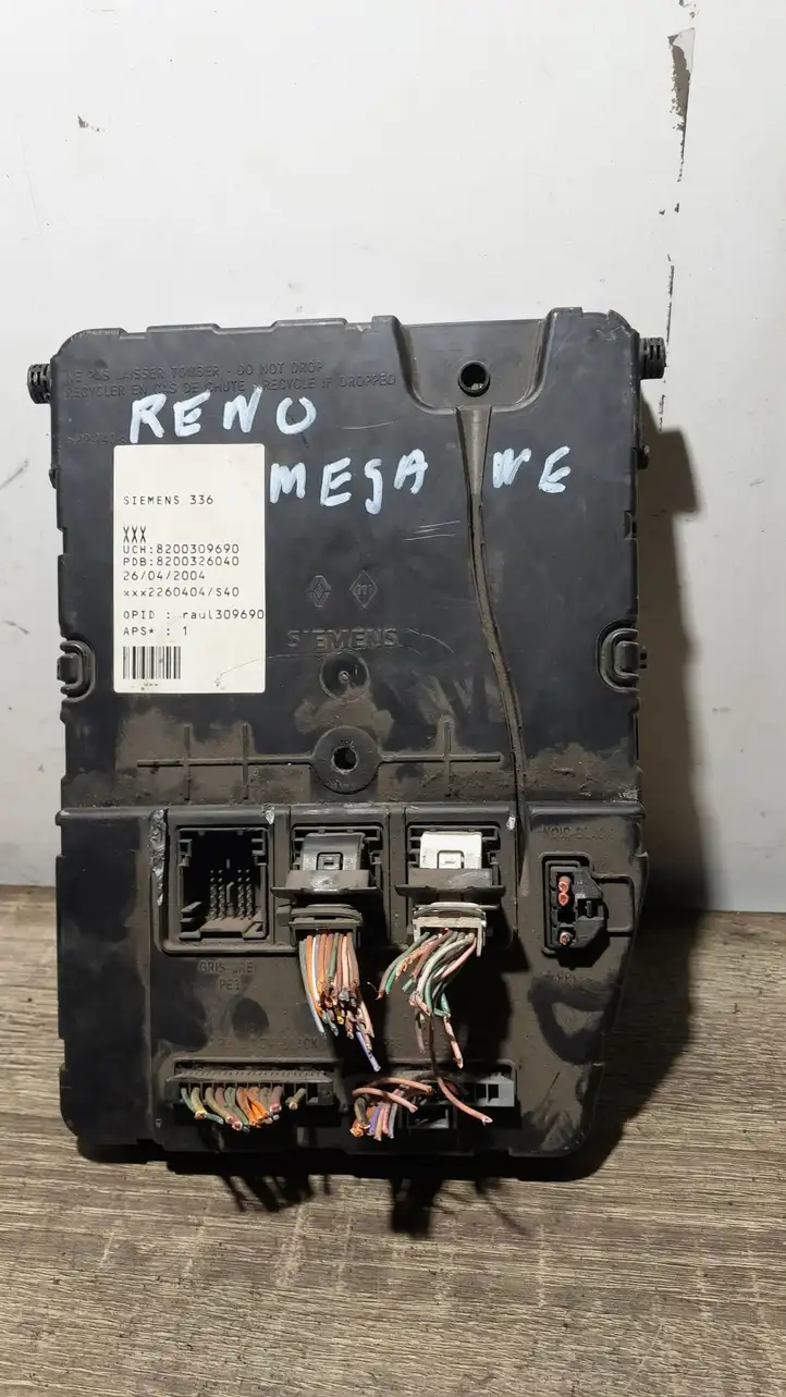 Renault Megane II (2002 - 2005) 8200309690 Модуль комфорта — фото 2