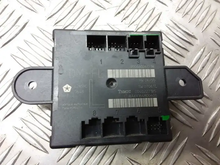 Chrysler Town & Country V (2007 - 2010) 00402271B5 Блок управления дверью — фото 1