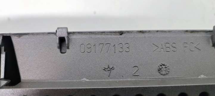 Opel Signum (2002 - 2008)  09177133 Экран/ дисплей / маленький экран