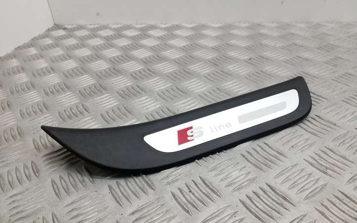 Audi Q5 (2008 - 2012)  8R0853376C Отделка заднего порога (внутренняя)