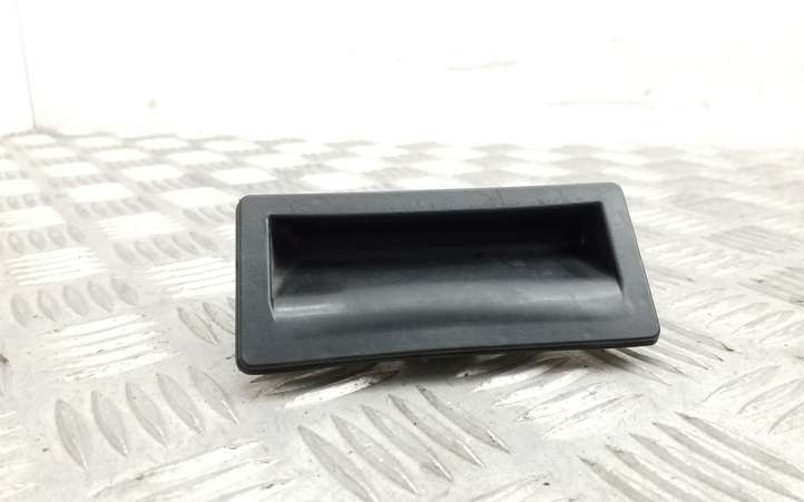Audi A4 (2007 - 2011)  5N0827566T Ручка задней крышки