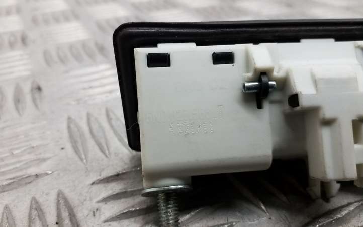 Audi A4 (2007 - 2011)  5N0827566T Ручка задней крышки
