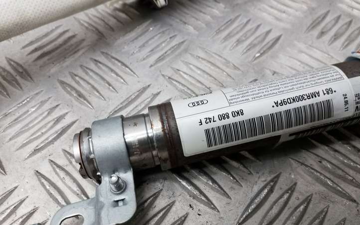 Audi A4 (2007 - 2011)  8K0880742F Звукоизоляция крыши