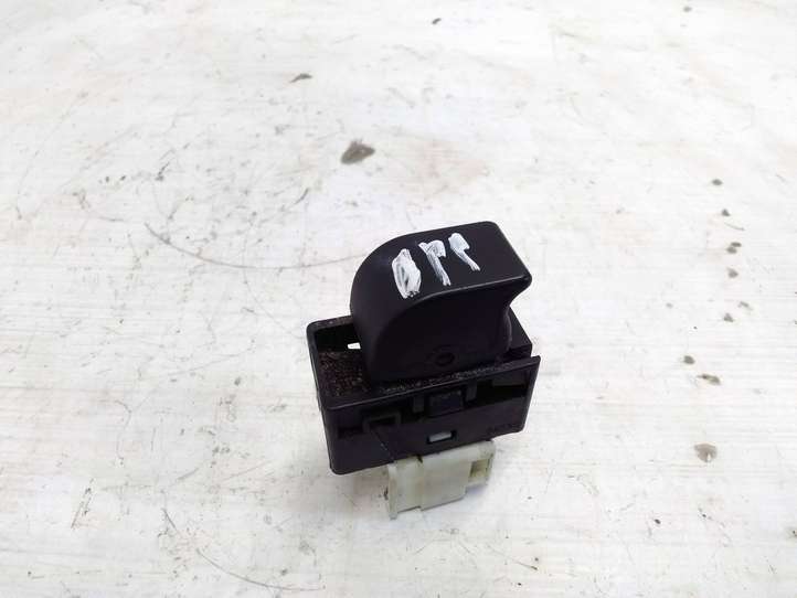 Subaru Forester SF (2000 - 2003)   Кнопка стеклоподъемников