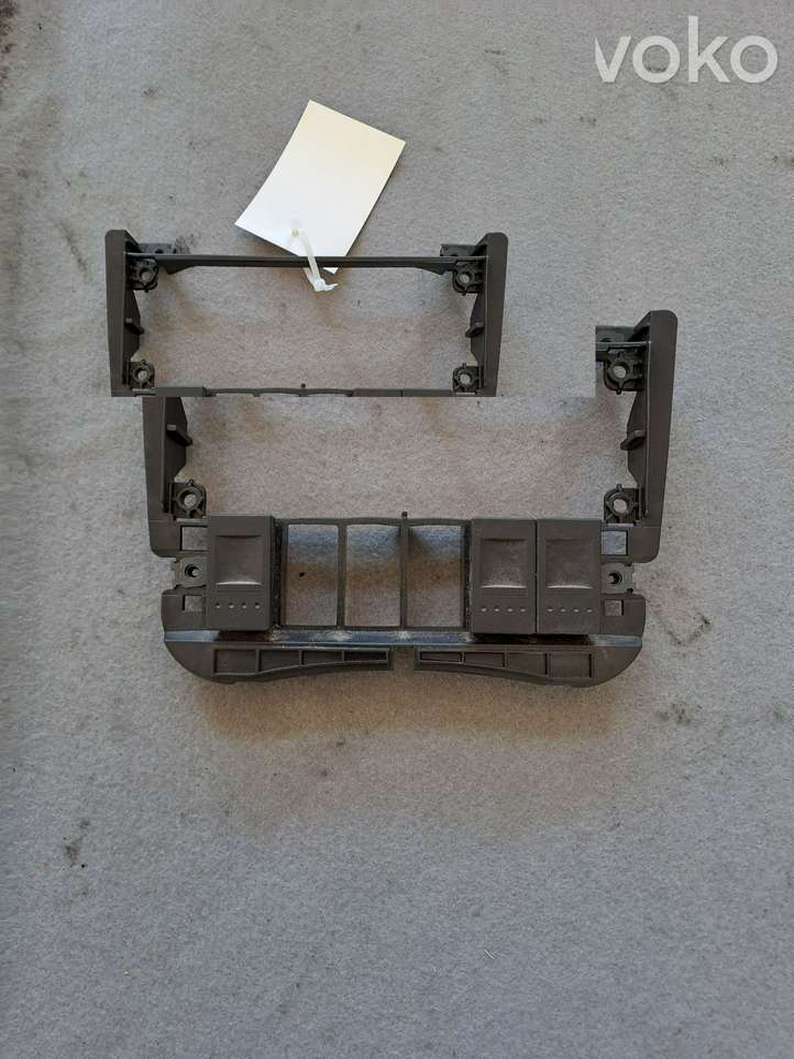 Volkswagen Polo (1994 - 2001)  6N0858305C Другая деталь салона