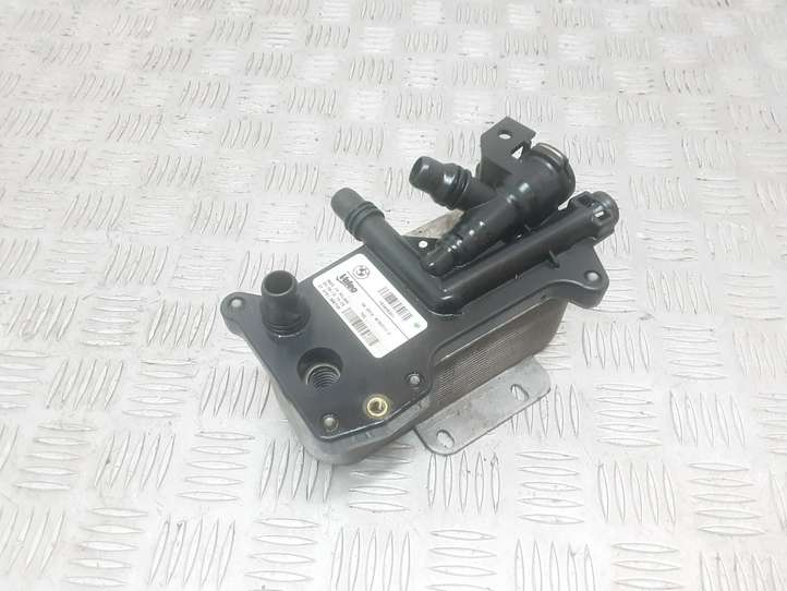 BMW 5 F10 F11 (2009 - 2016)  7638582 Масляный радиатор коробки передач