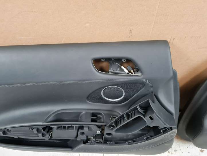 Audi R8 42 (2006 - 2015)  420867899 Комплект отделки дверей