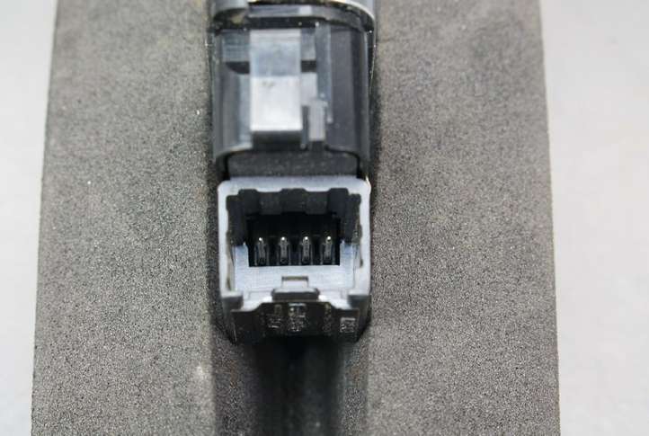 Ford Fusion II (2013 - )  BB5T14017 Включатель центрального замка