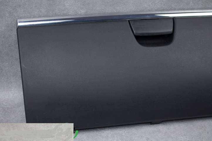 Citroen C6 (2005 - 2012)   Крышка ящика для вещей (бардачка)