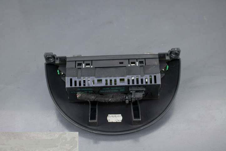 Opel Corsa C (2000 - 2003)  009164455 Экран/ дисплей / маленький экран