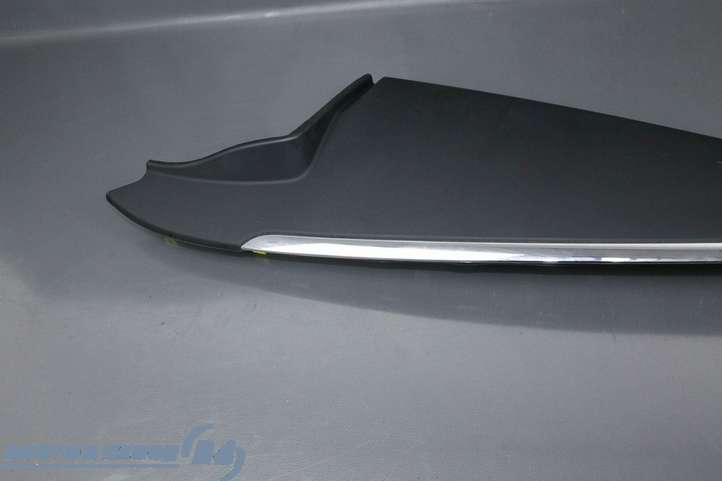 Renault ZOE (2012 - )  682118143R Другая деталь панели