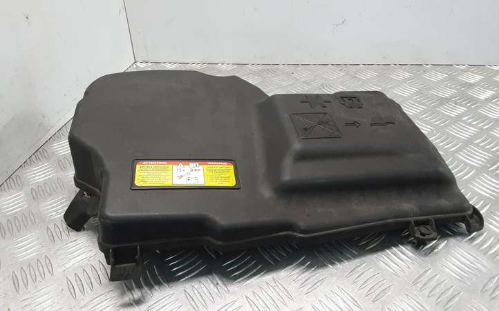 Citroen C5 (2008 - 2017)  9687925880 Крышка ящика аккумулятора