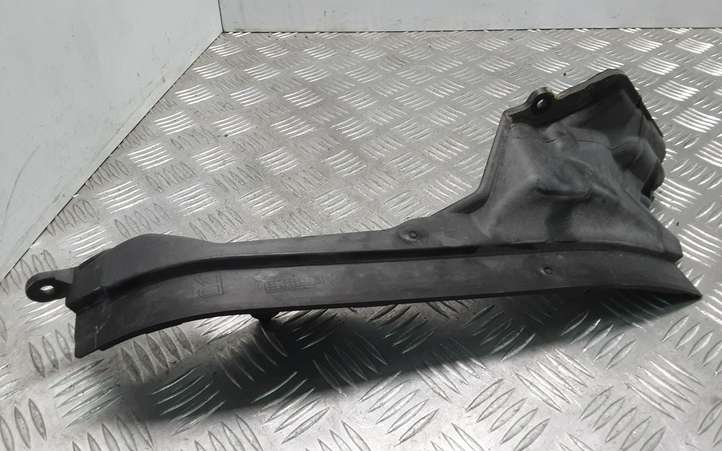 BMW 5 F10 F11 (2009 - 2016)  51717204336 Другая деталь отсека двигателя