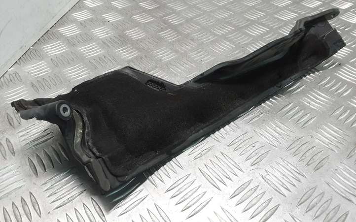 BMW 5 F10 F11 (2009 - 2016)  51717204336 Другая деталь отсека двигателя