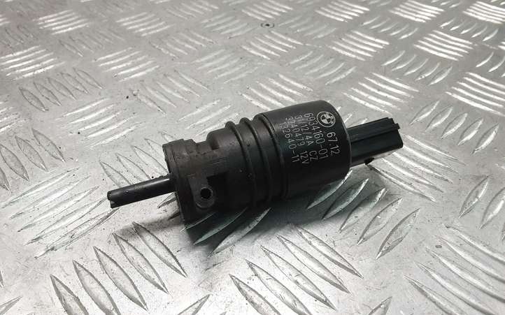 BMW 5 F10 F11 (2009 - 2016)  67126934160 Насос оконной жидкости (стекол)