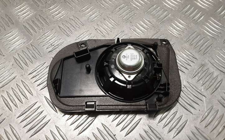 BMW 5 F10 F11 (2009 - 2016)  9239183 Громкоговоритель в панели
